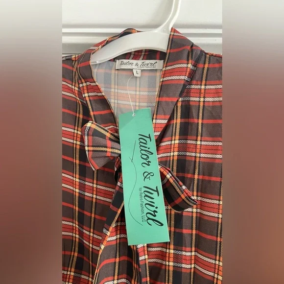 NWT Tatyana Tailor and Twirl Clara Bow Blouse - L - Picture 4 of 6